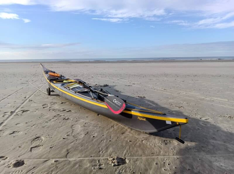 Kajak auf einer Sandbank in der Nordsee