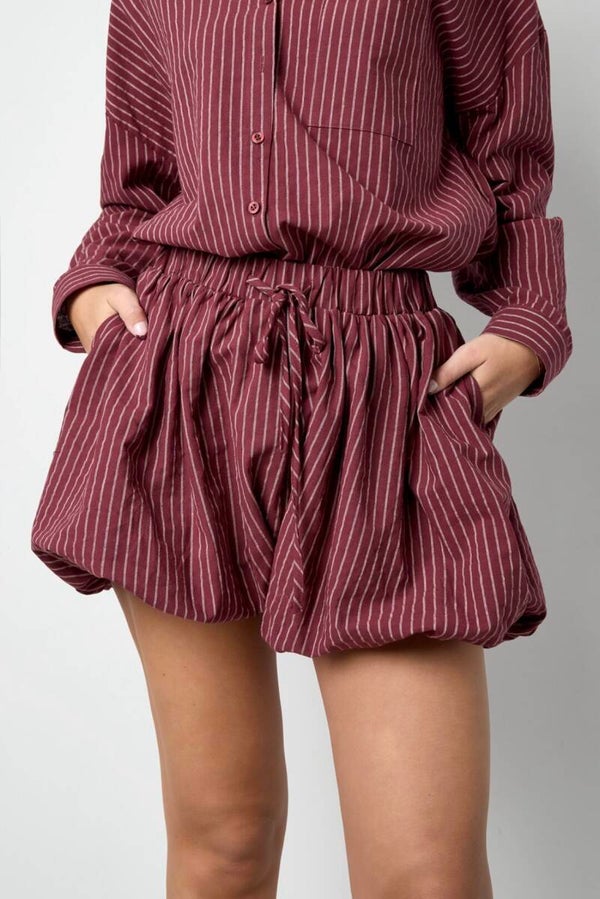 Stripes short - bordeaux