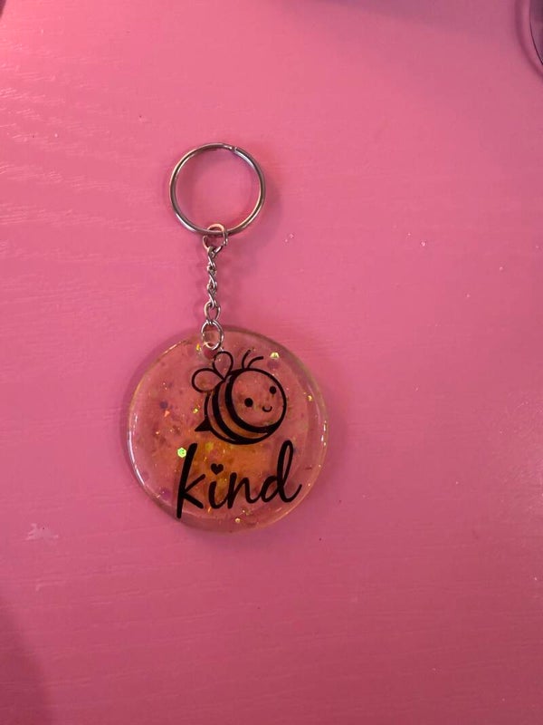 Bee kind keychain