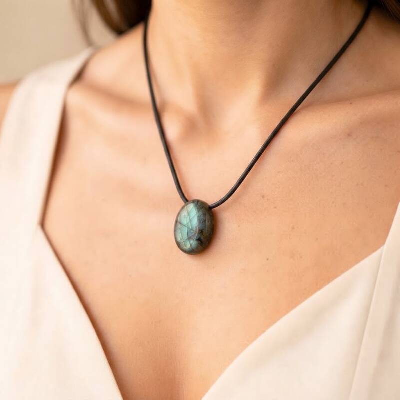 Labradorit Schmuck kaufen – hochwertiger Schmuck aus echtem Labradorit