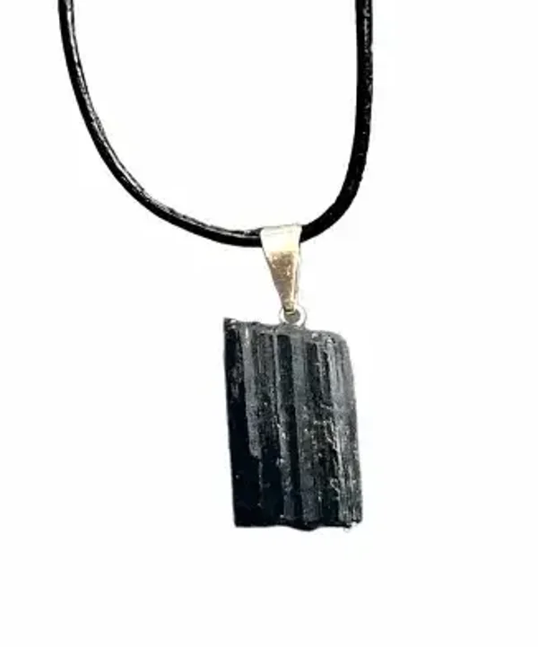 Schwarzer Turmalin Anhänger – Echter Schutzstein Rohstein Schmuck