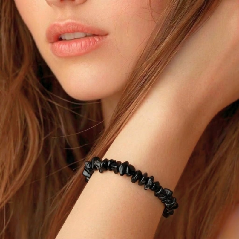 Schwarzer Turmalin Splitter Armband – echtes Edelstein Chip Armband online kaufen für Schutz, Energie und Chakra-Balance | Seelenheil Onlineshop