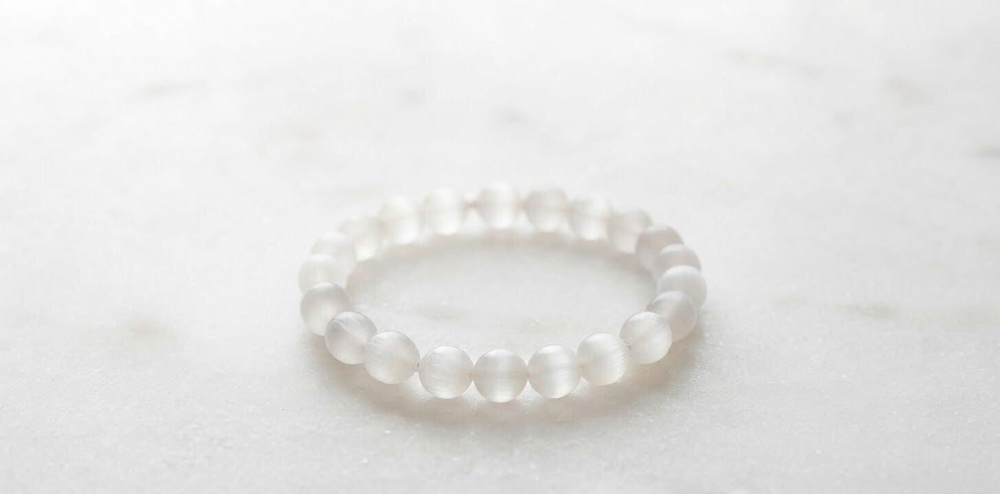Selenit Schmuck Armband kaufen – elegantes Selenit Armband und Edelsteinschmuck für Damen online