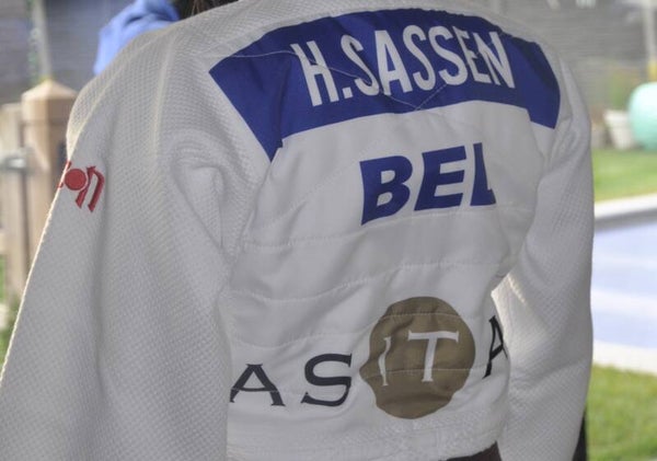 Backnumber IJF met  Asitah logo