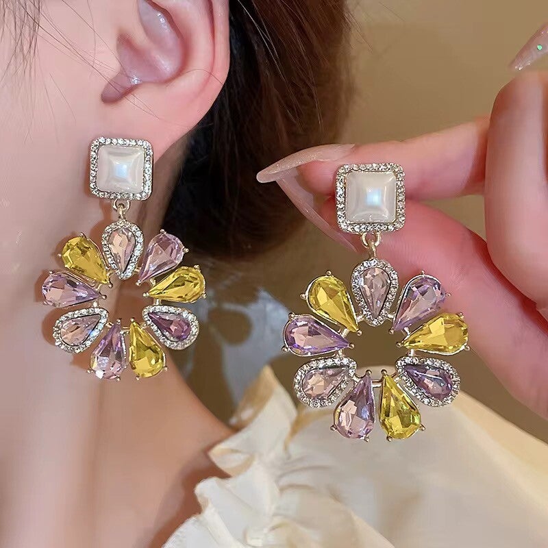 Pearl and crystal Earrings