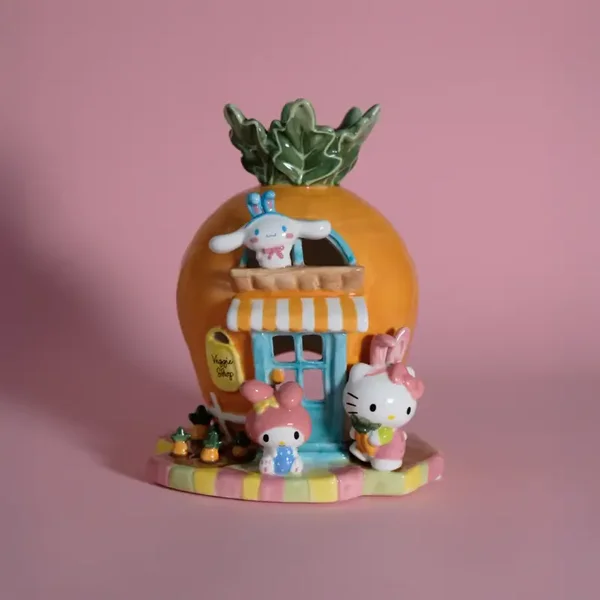 Hello Kitty & Friends Carrot Candle House