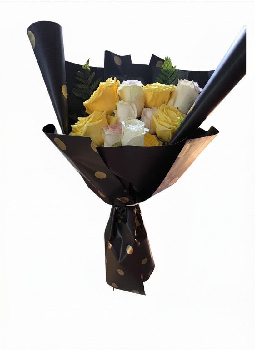 Golden Serenity Rose Bouquet – 12 Roses