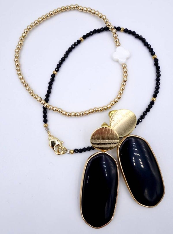 Zwarte spinel en onyx