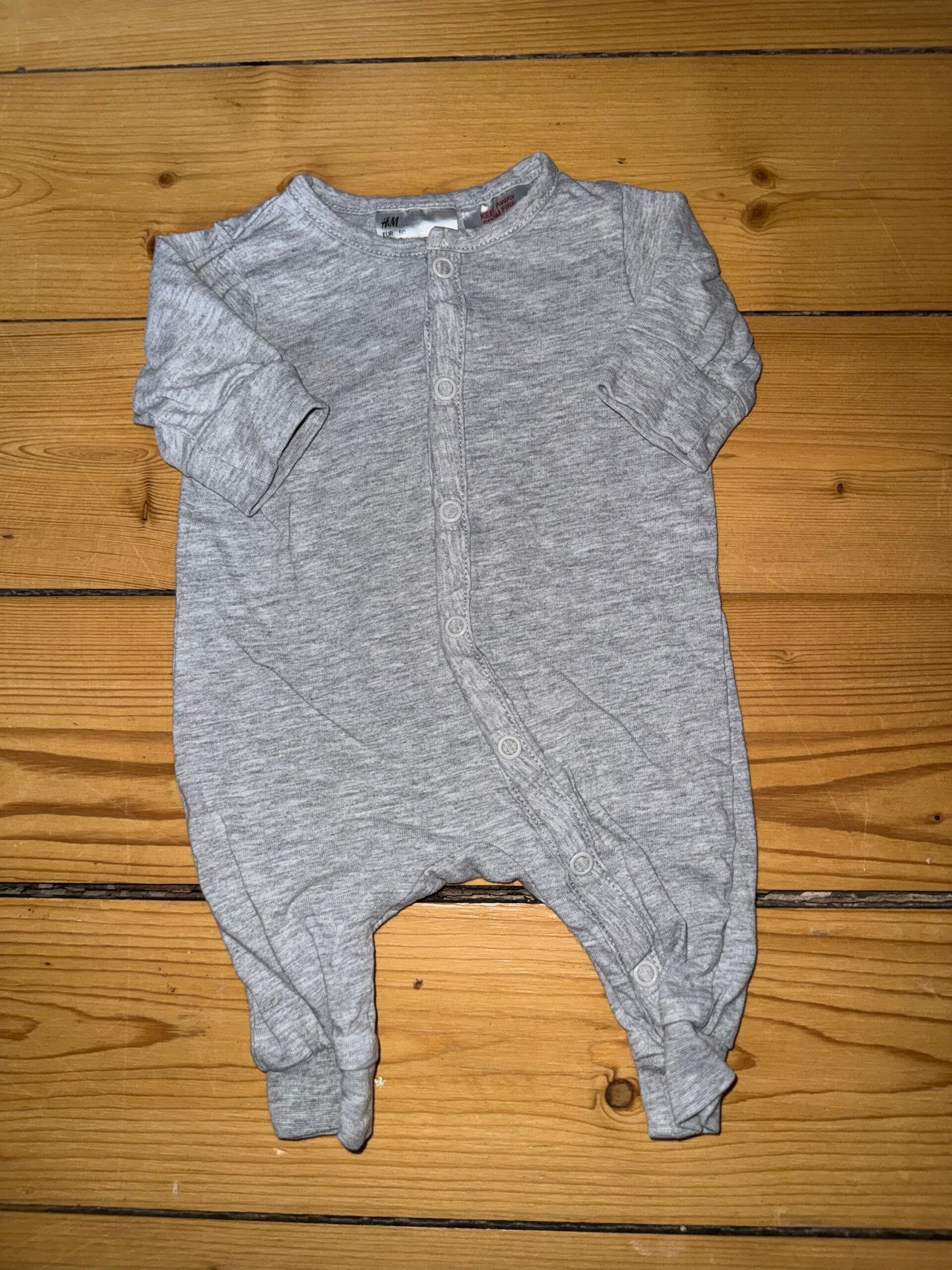 Grauer Schlafanzug Gr. 50 H&M