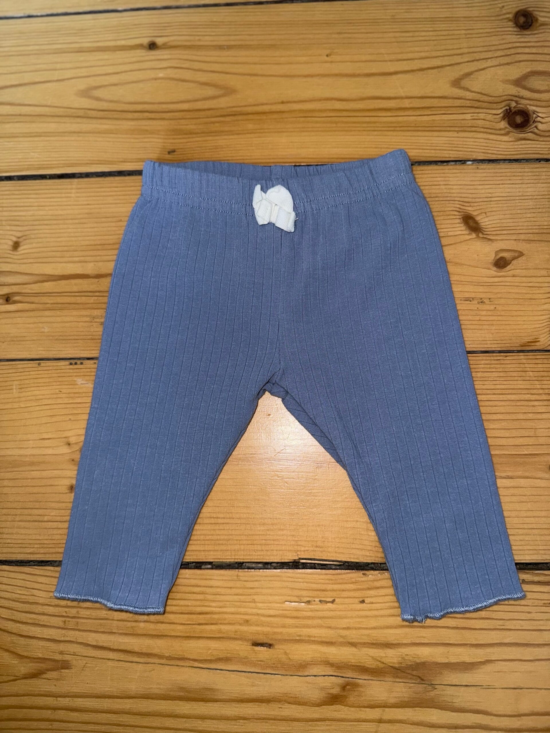 Blaue gerippte Hose Gr. 62 mini threads