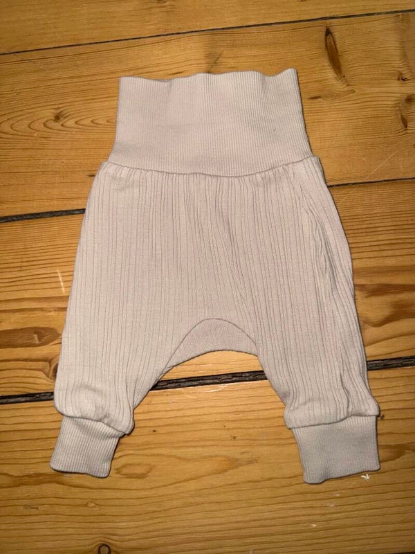 Beige gerippte Hose Gr. 44 H&M