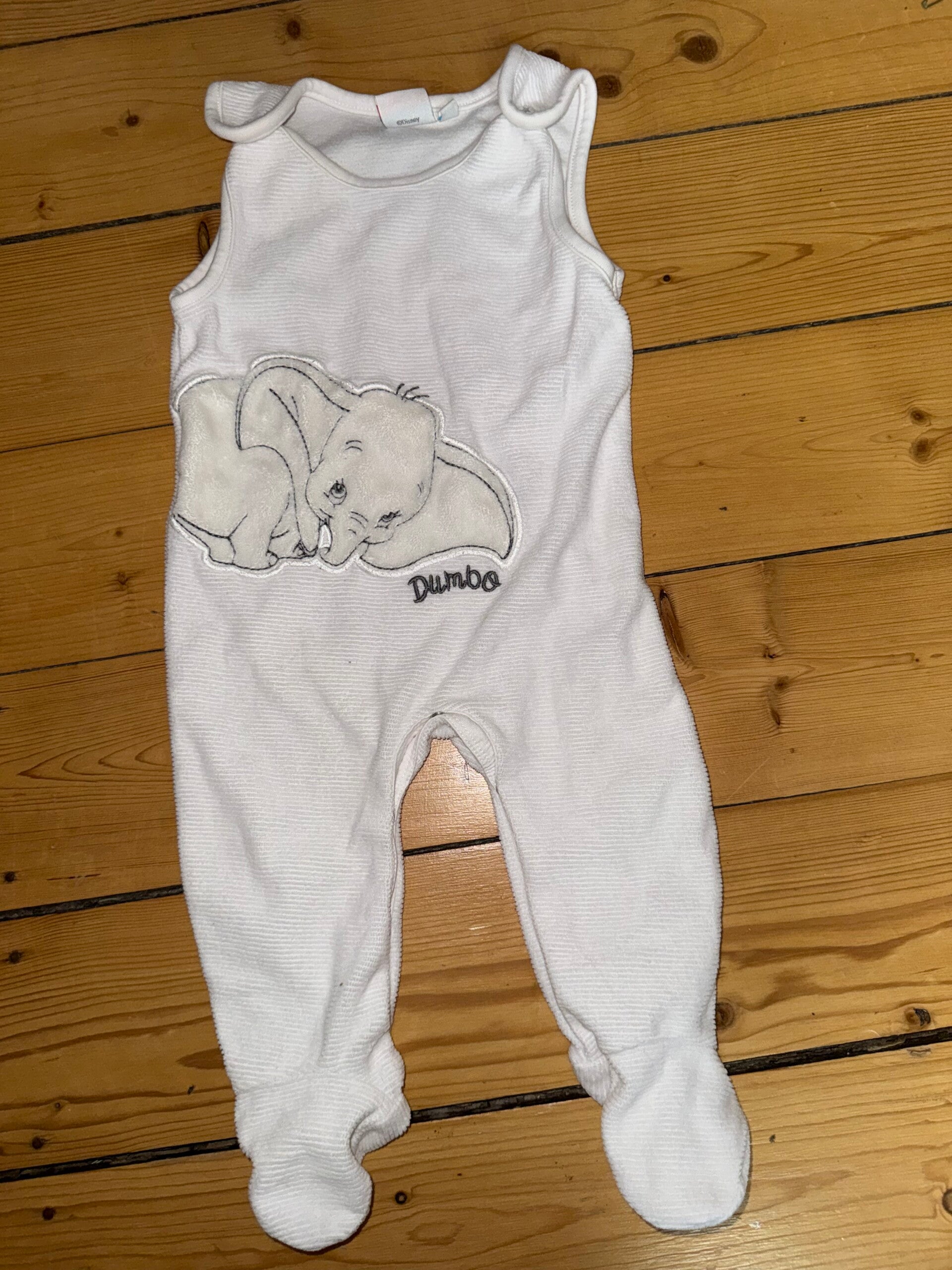 Weißer Dumbo Strampler Gr. 68 Disney