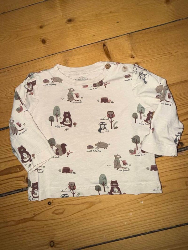 Beiges Langarmshirt mit Tieren Gr. 56 Topomini