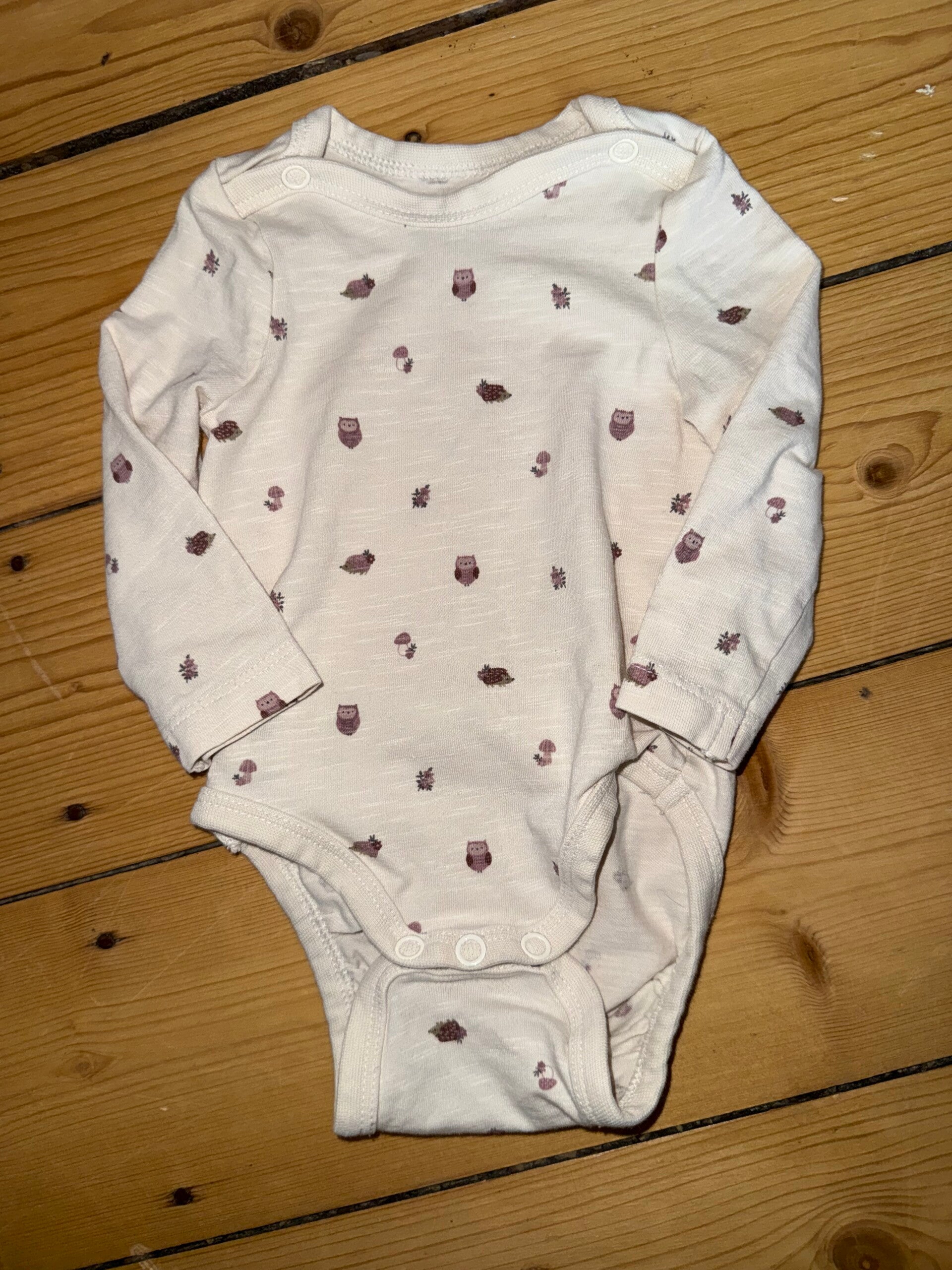 Creme Langarmbody mit Eulen Gr. 56 Topomini