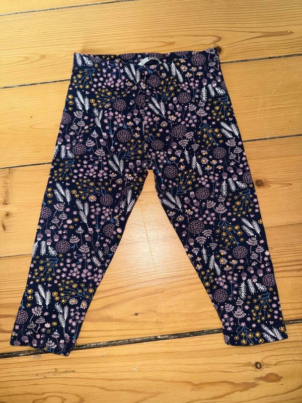 Dunkelblaue Blümchen Leggings Gr. 92 C&A