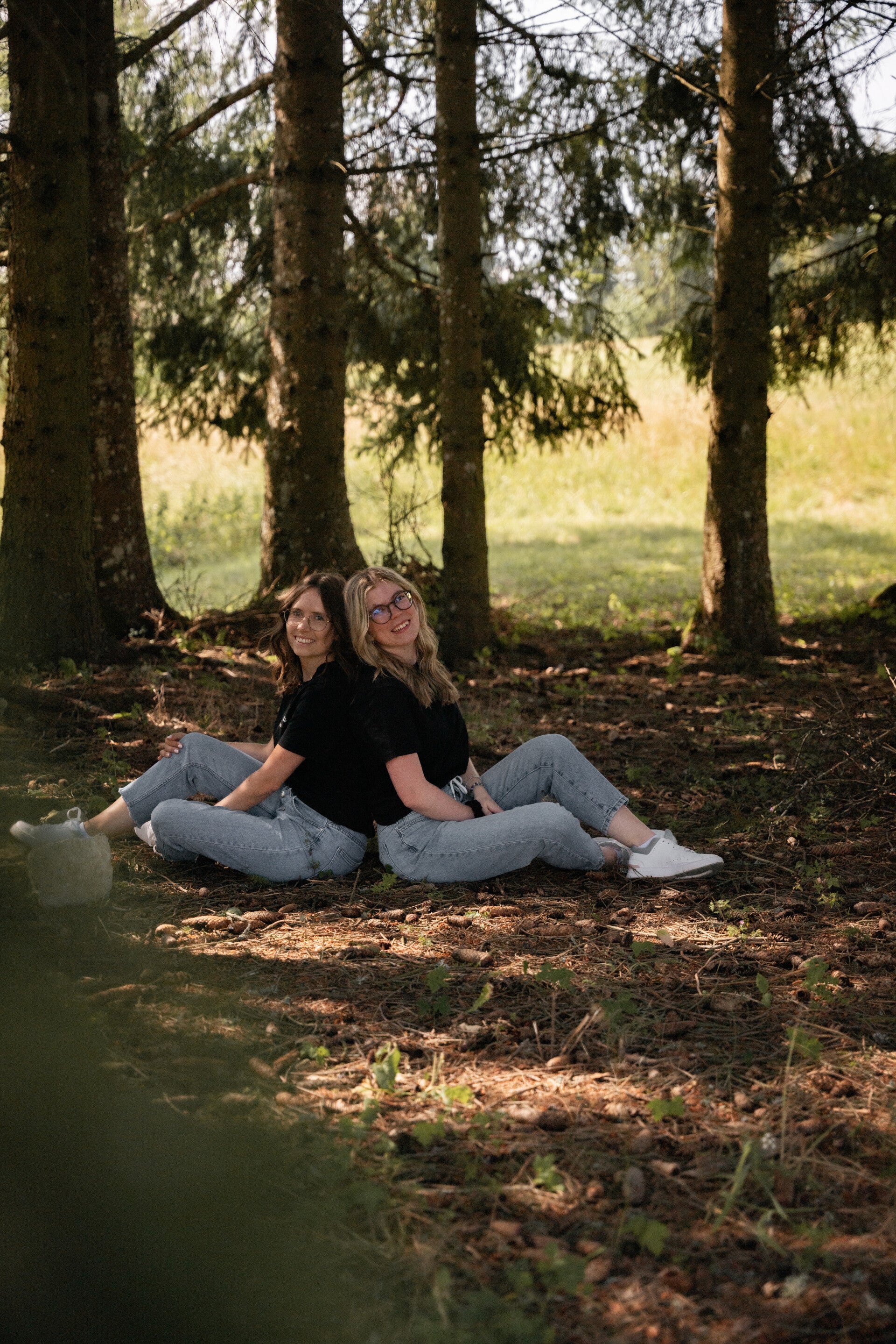 Portraitfotos Deißlingen – Frau im Kornfeld bei Sonnenlicht, hu.graphy