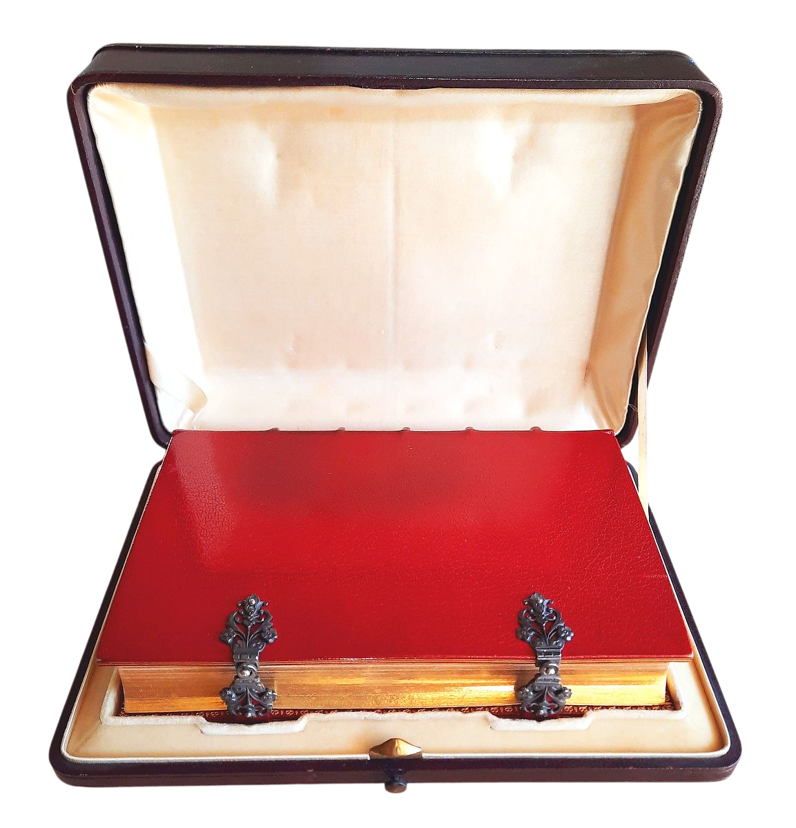(1883) Boxed & Clasped Christian Renaissance Parishioner