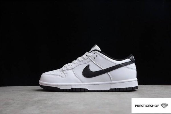 NIKE DUNK LOW WOMENS WHITE BLACK