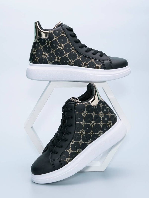 Shoe