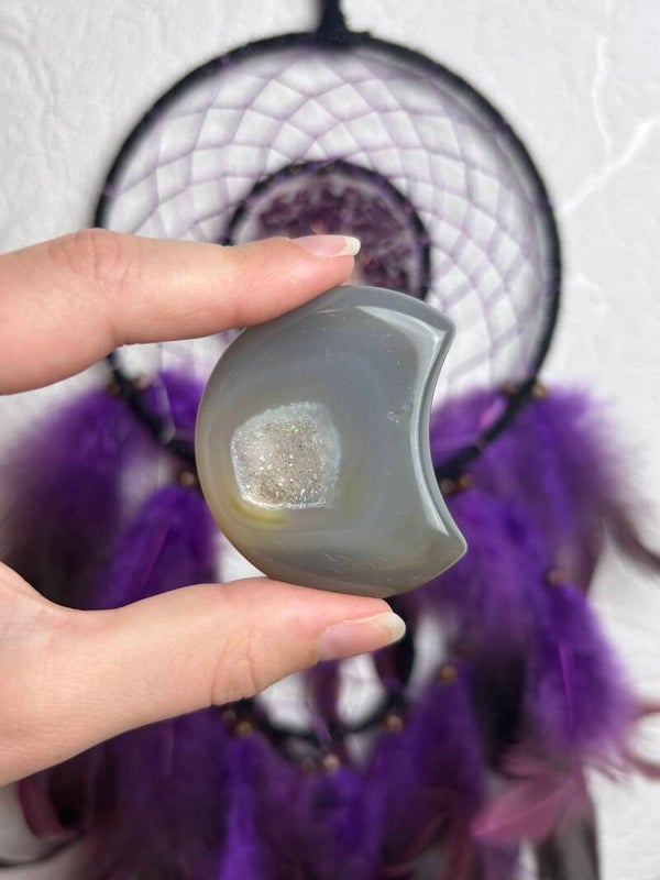 Druzy agate moon - number 4