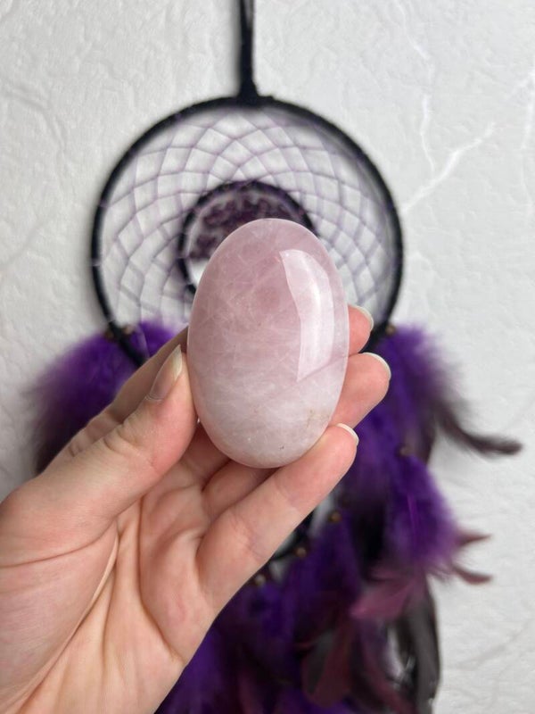 Rose quartz palmstone