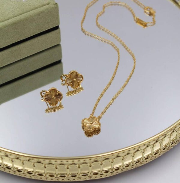 VAN CLEEF & ARPELS