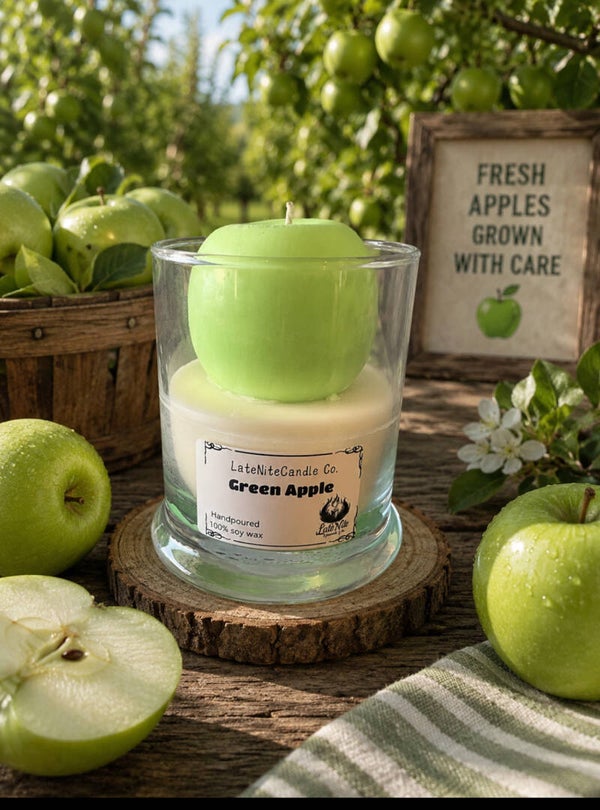 Fresh green apple candle