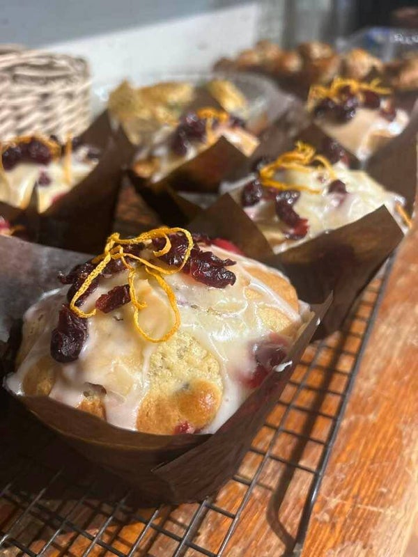 Jumbo Bakery Style Sour Cream Muffins - 4 pk