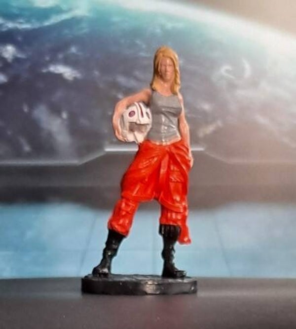 Figurine Femme Astronaute 8 cm en résine écologique peinte & vernie