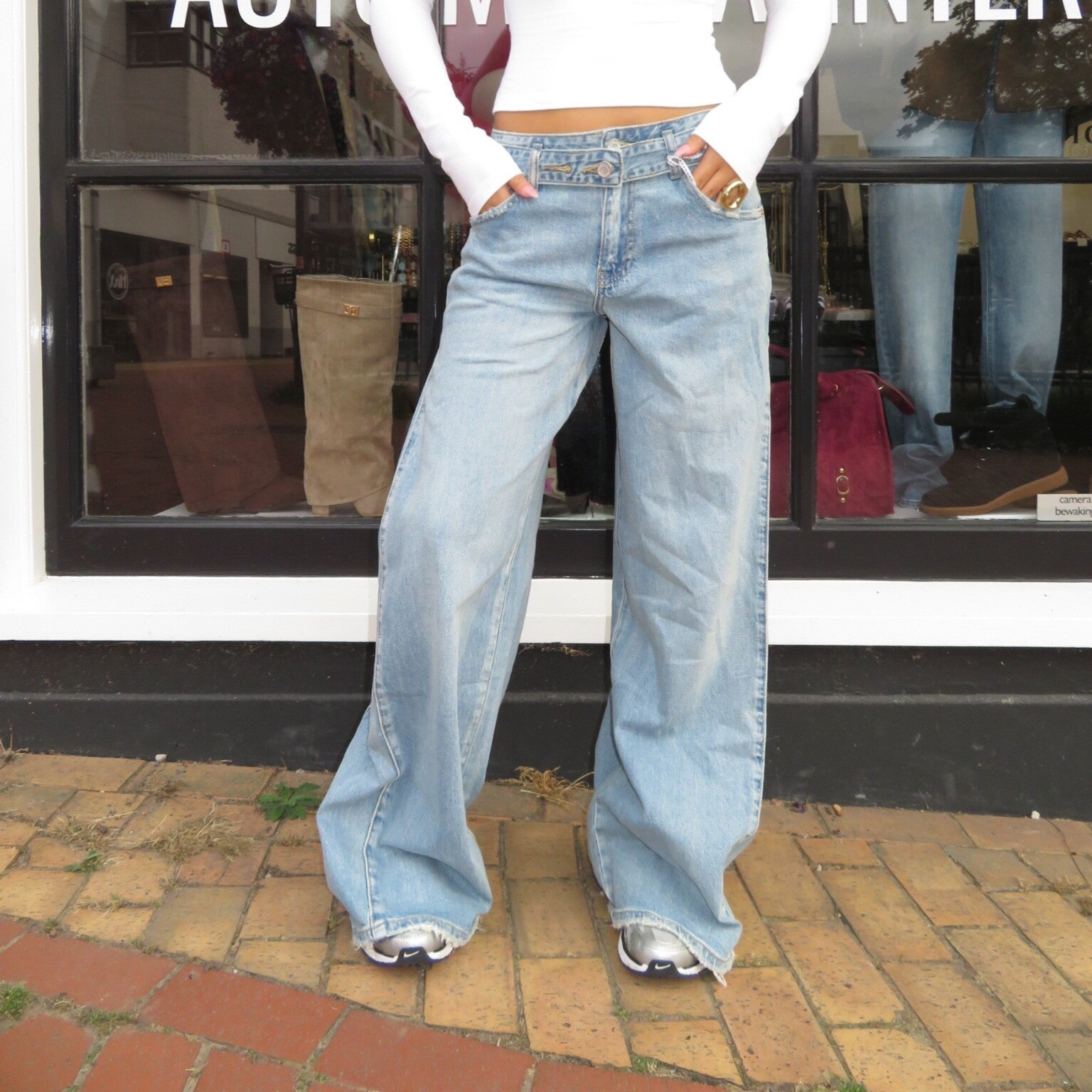 Viral jeans