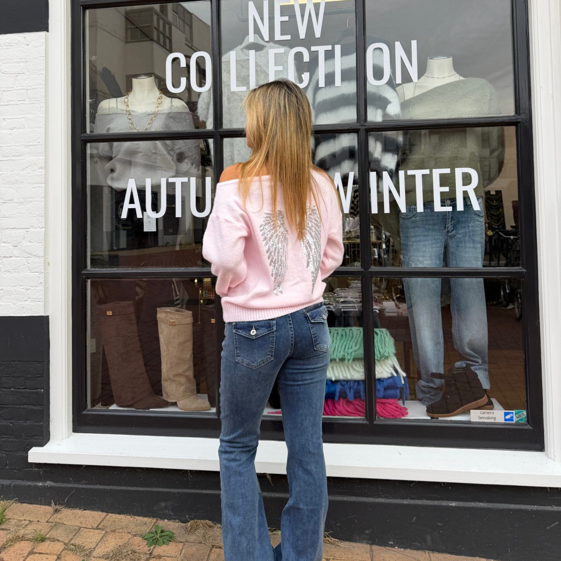 Off shoulder wings sequin knit