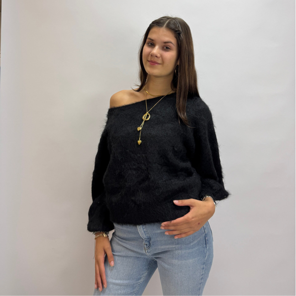 Fien cozy off shoulder sweater