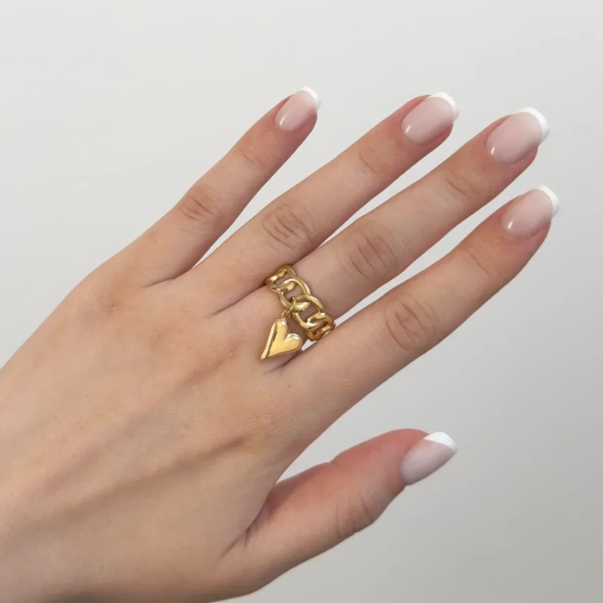 Cuban deer ring