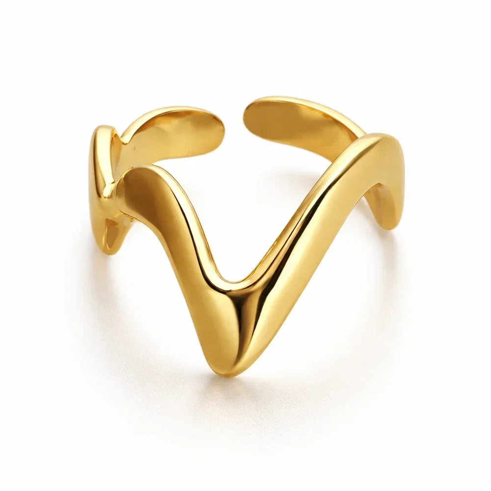 V-shaped ring