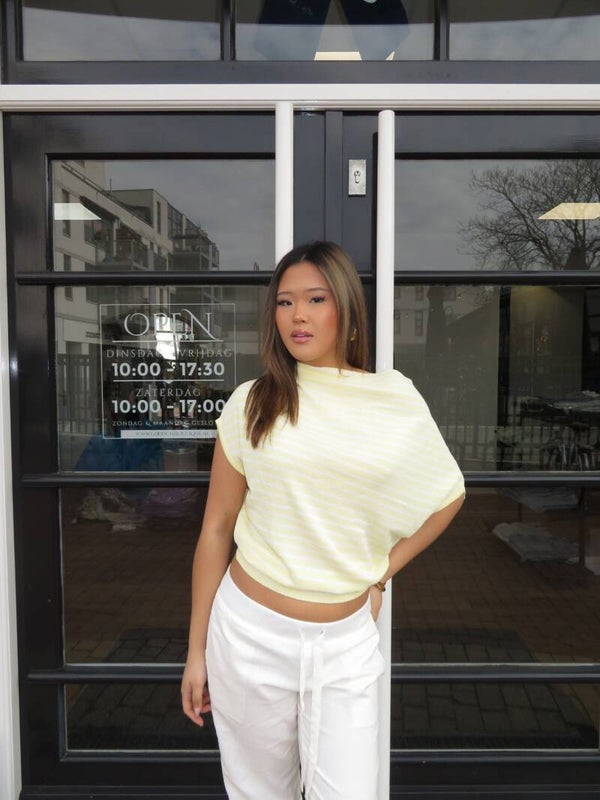 Stripe soft asymmetric top