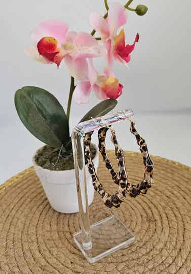 Pendientes de aro en dorado con estampado de leopardo