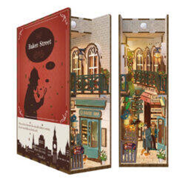TQ108 Tonecheer Book Nook Baker Street Bookend