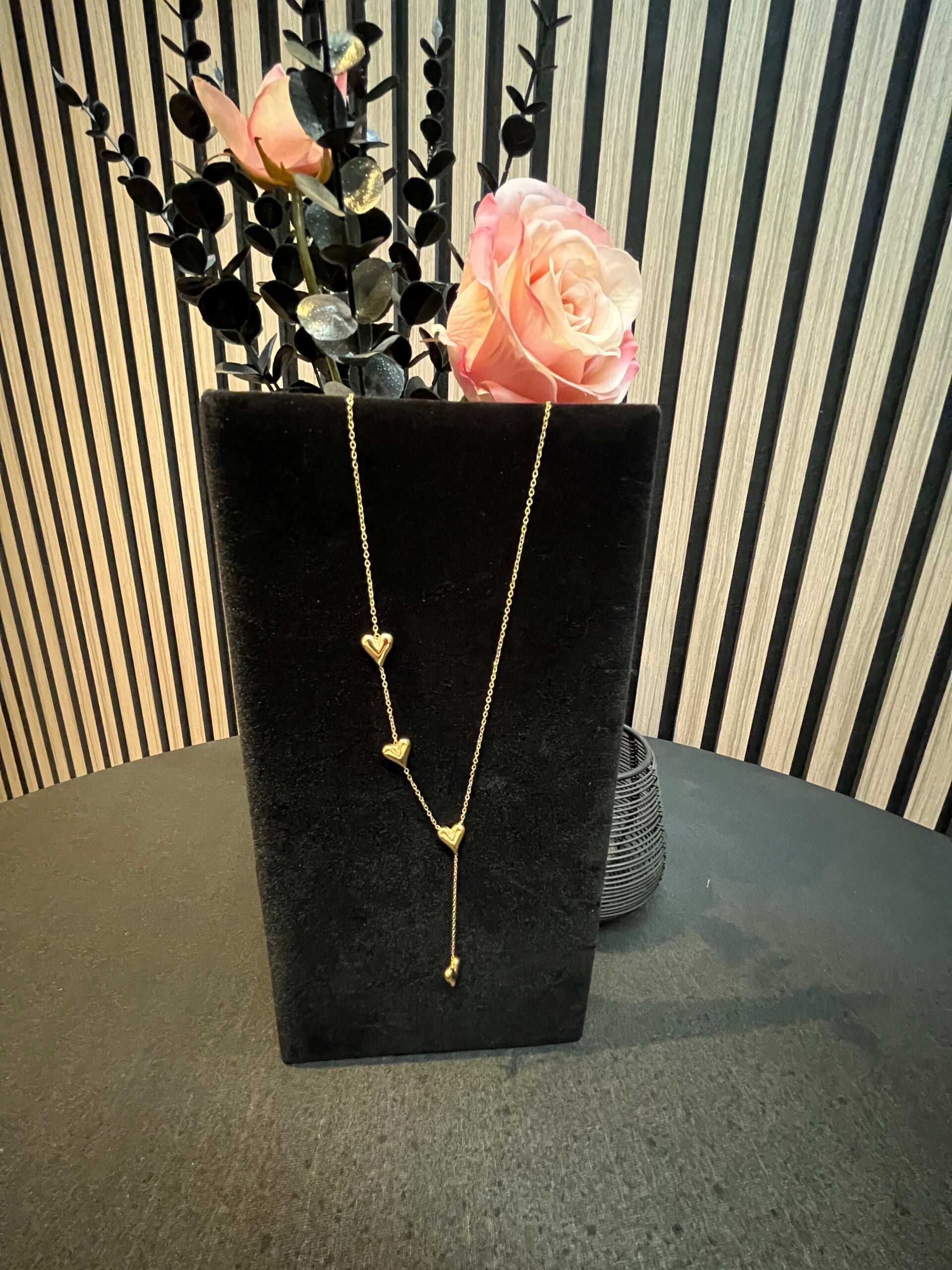 Ketting met hartjes gold  099