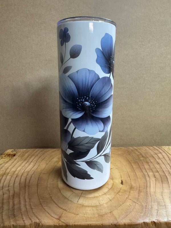 062  3 fleurs bleues
