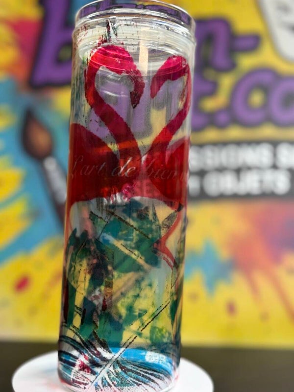 flamant rose sur verre