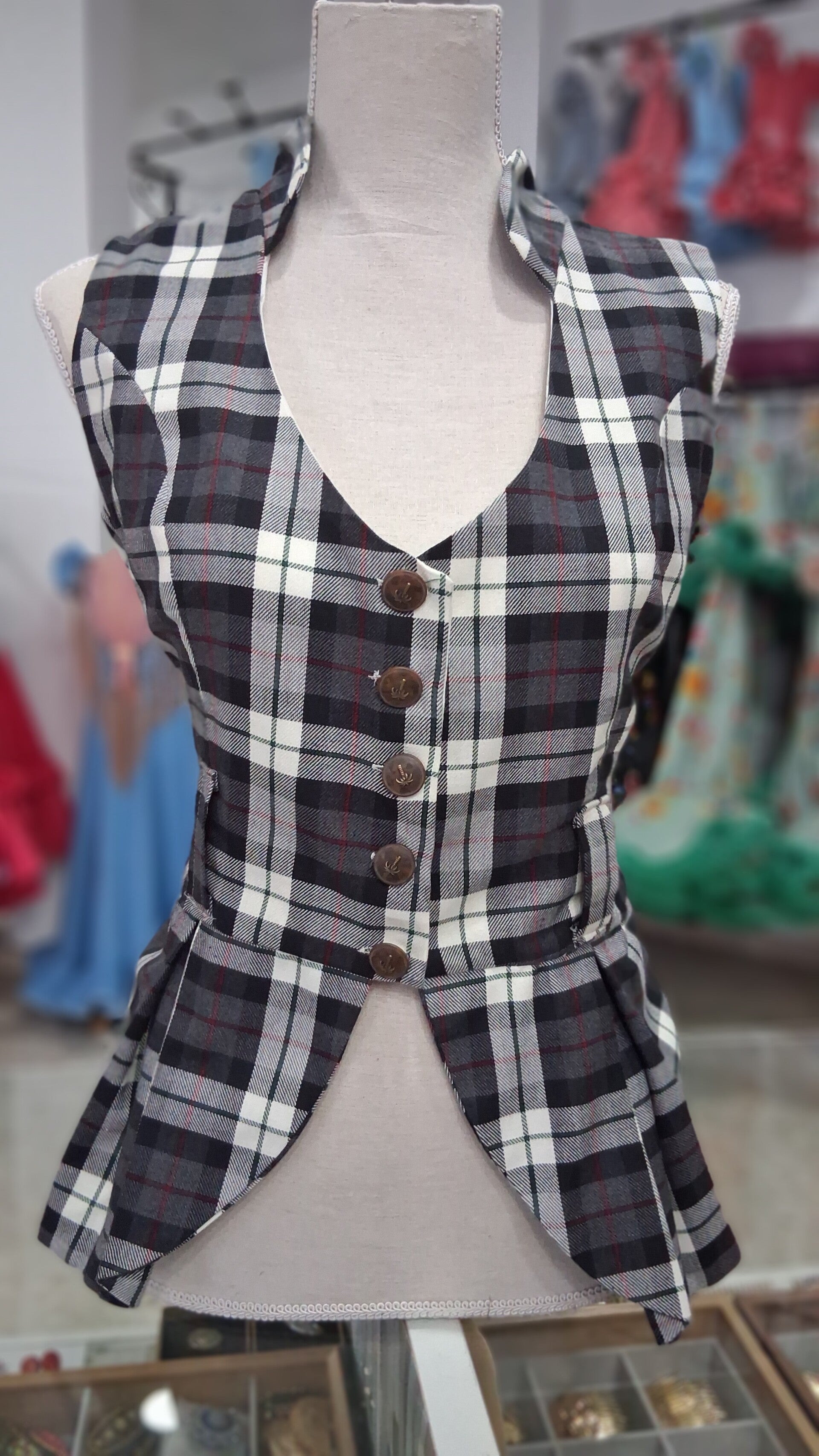 Chaleco campero cuadros grandes grises