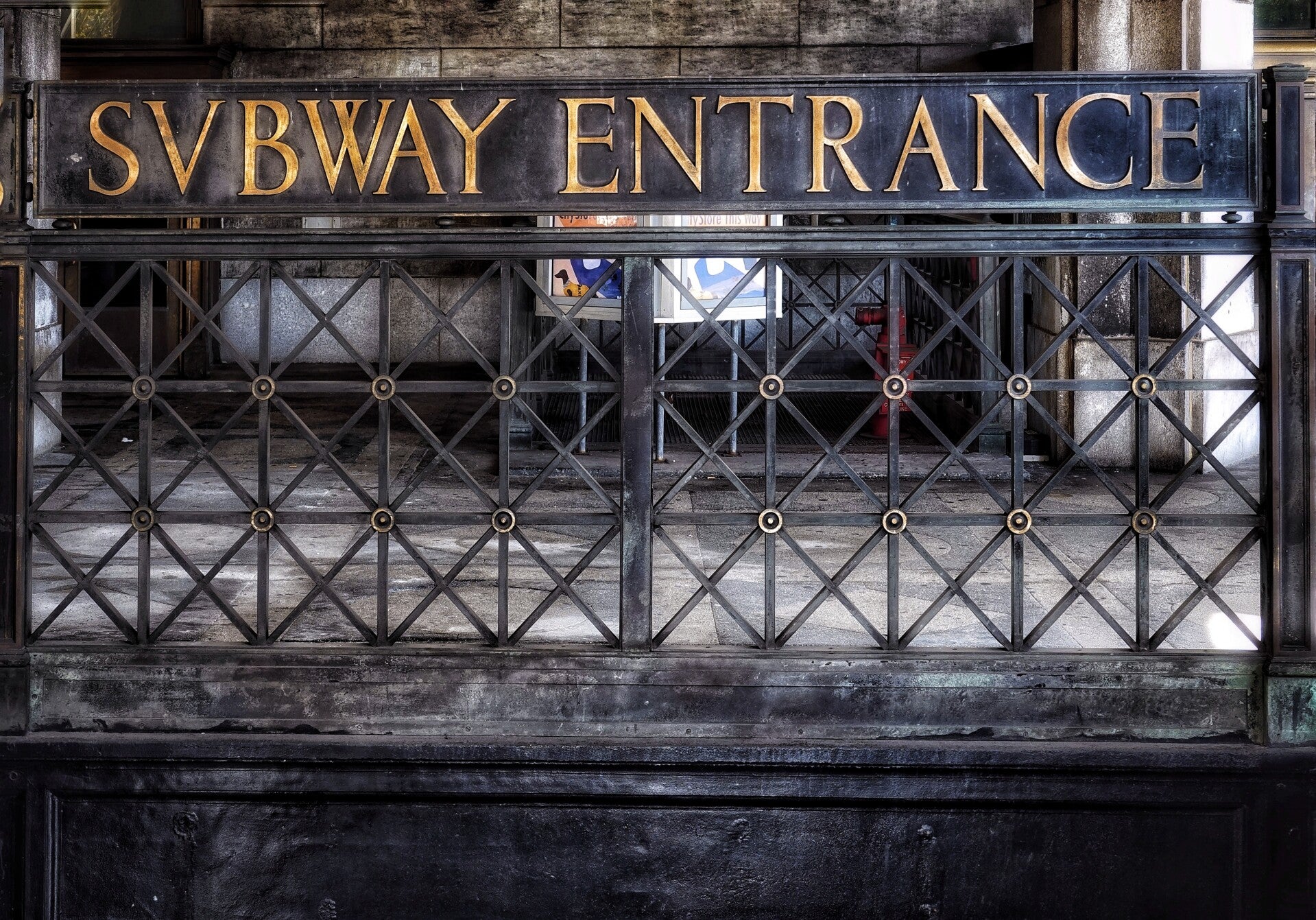 Subway Entrance 50x70