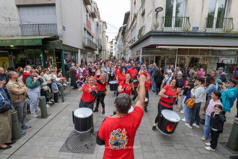 BAT'FOGO - DAX Foule - Carnaval