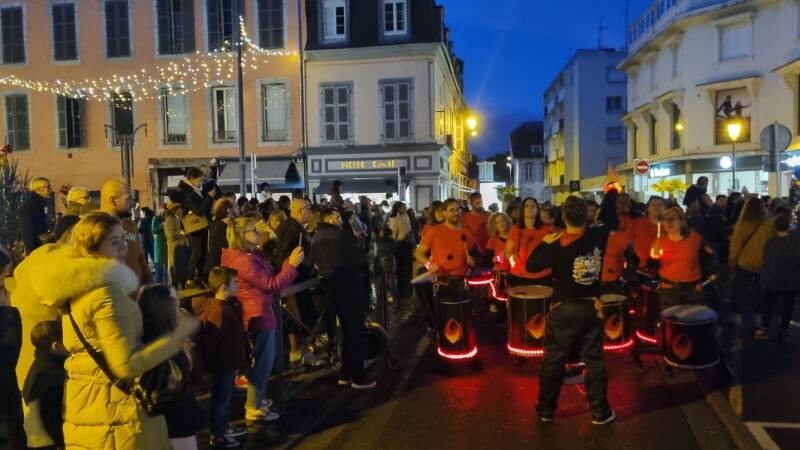 BAT'FOGO Batucada Tarbes - Grand Parade de Noël 6 décembre 2025
