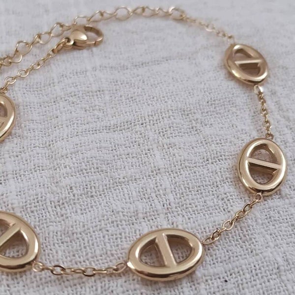 Bracelet en acier style marin.