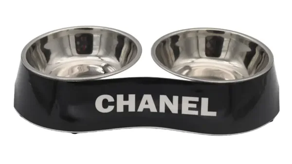 Chanel voerbak zwart