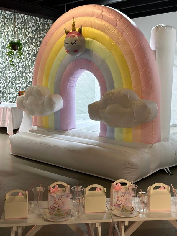 Bubble house inclusief softpplay & springkussen