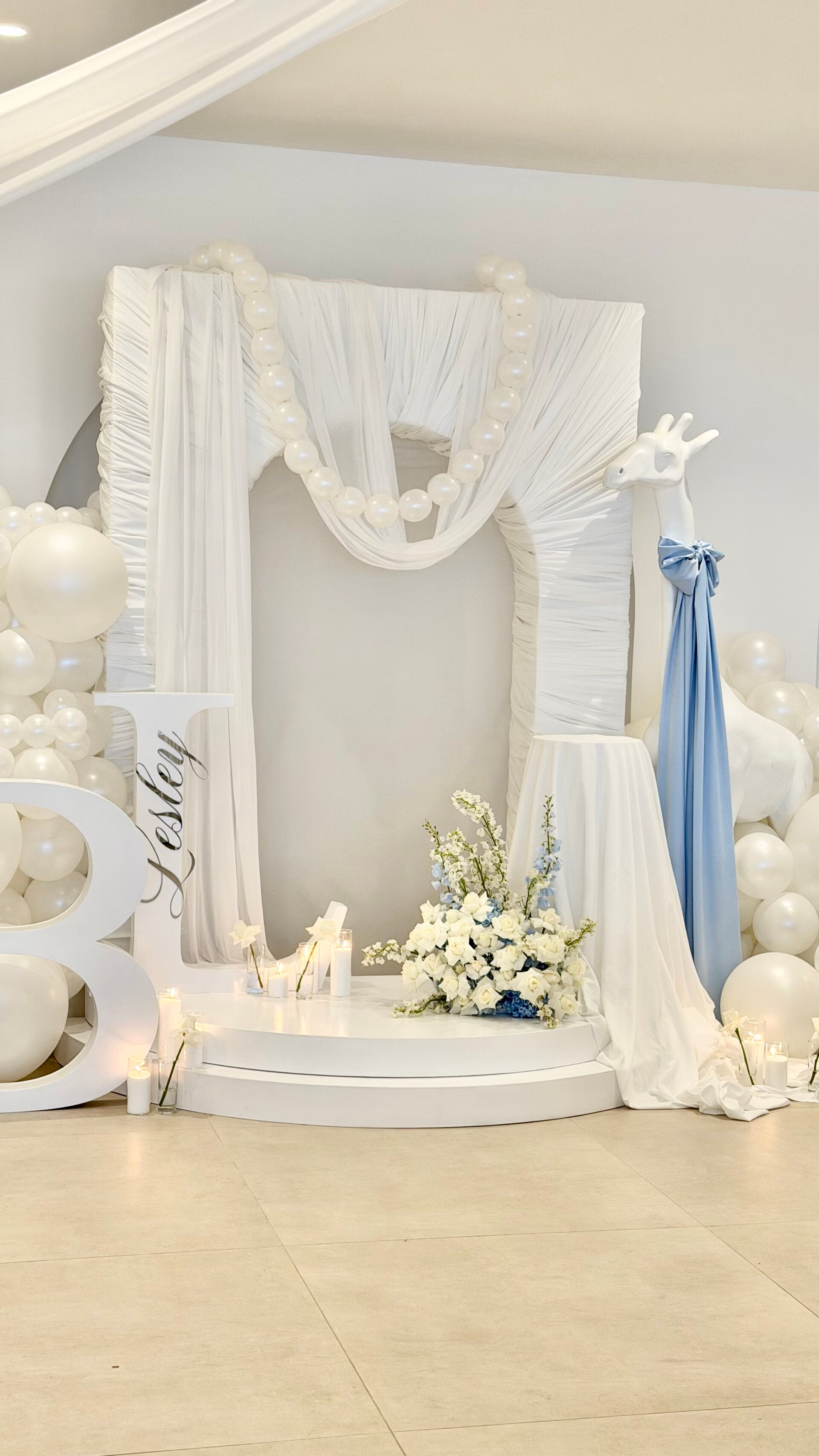 Podium 200cm breed 2 laags