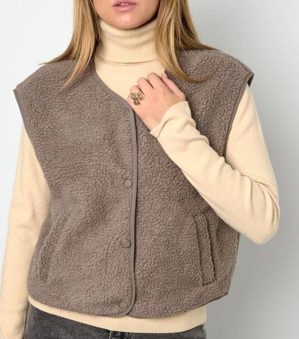 GILET