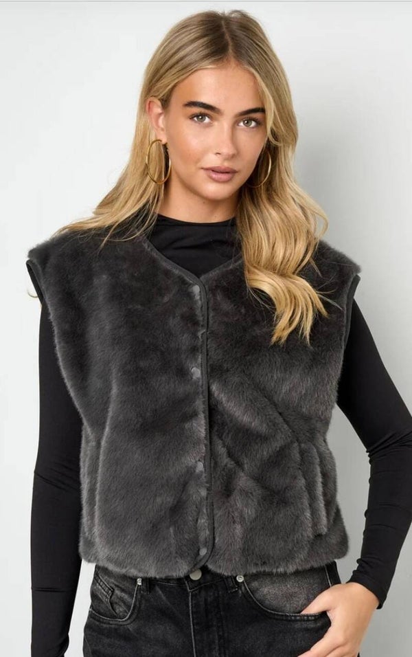 GILET